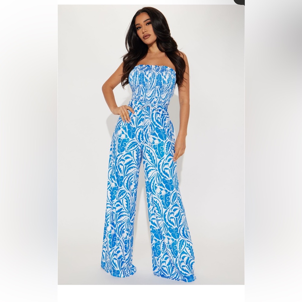Fashion nova jumpsuit medium